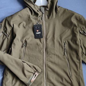 Green outdoor jacket men
